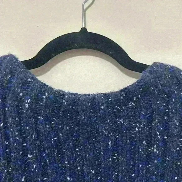 The Row - Picture 7 of 8